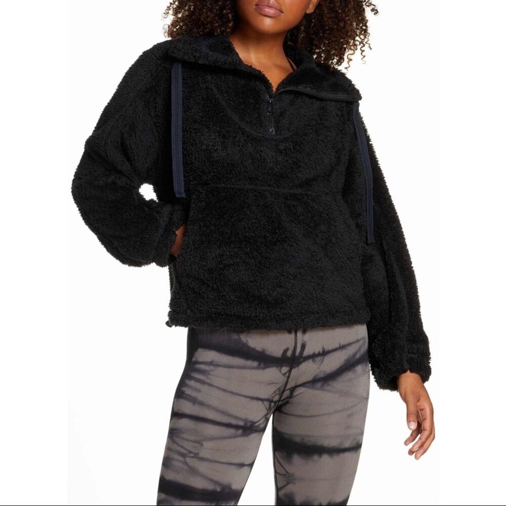 Free People Movement Black Pullover Soft Winter M Jacket With Drawstring NEW